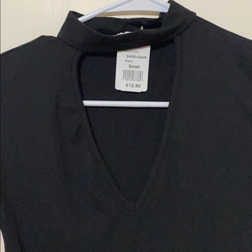 black shirt